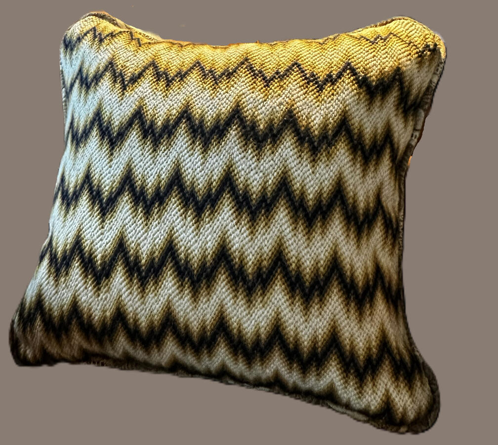 Black & Gold Bargello Front
